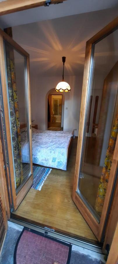 Hof Am Brunnen Apartment Cornaiano Bagian luar foto